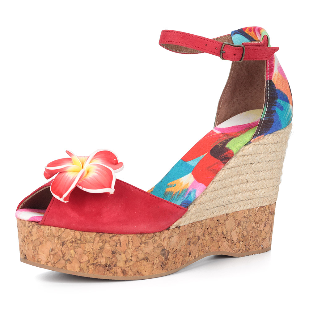 Красные босоножки на высокой танкетке Respect