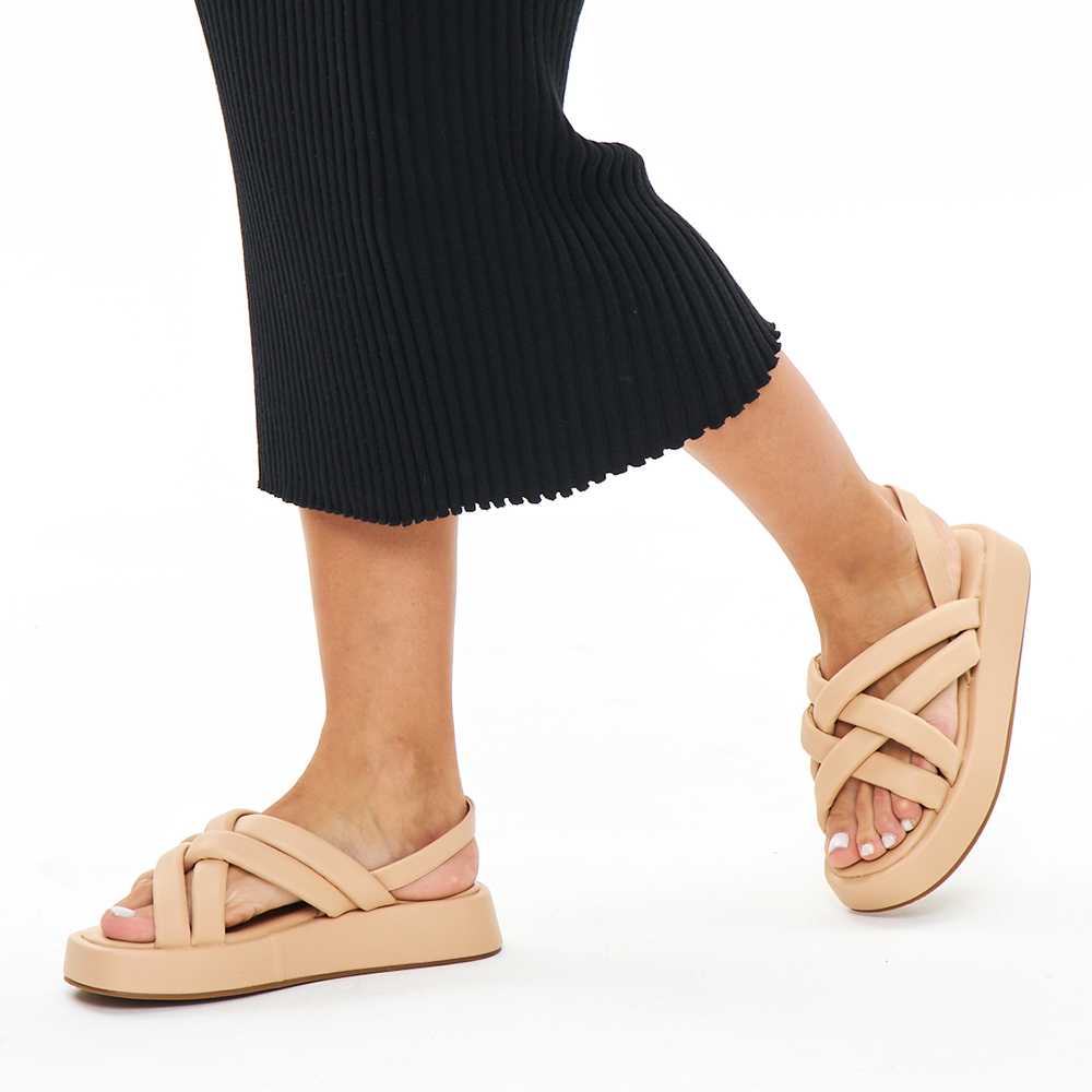 Бежевые сандалии из экокожи на подкладке из экокожи на платформе Respect