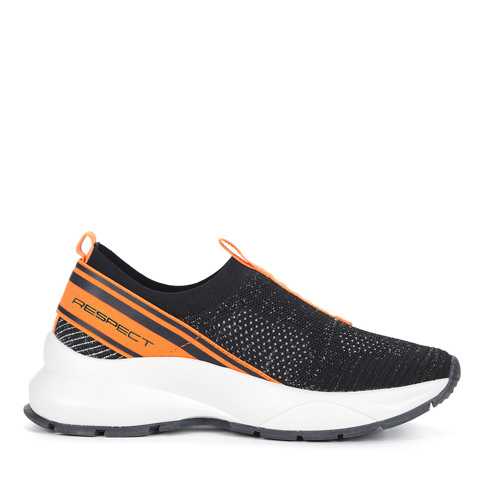 Черные кроссовки из текстиля Respect