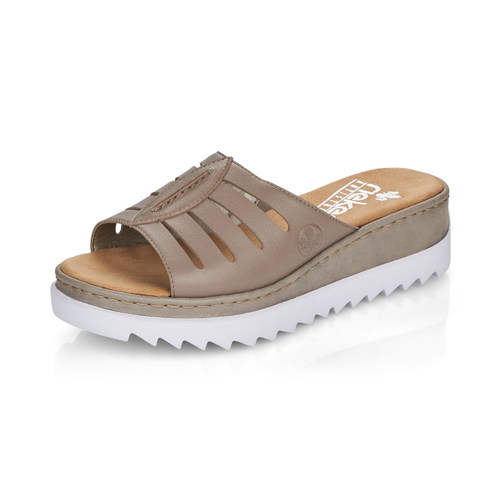 Бежевые сабо из кожи на танкетке Rieker