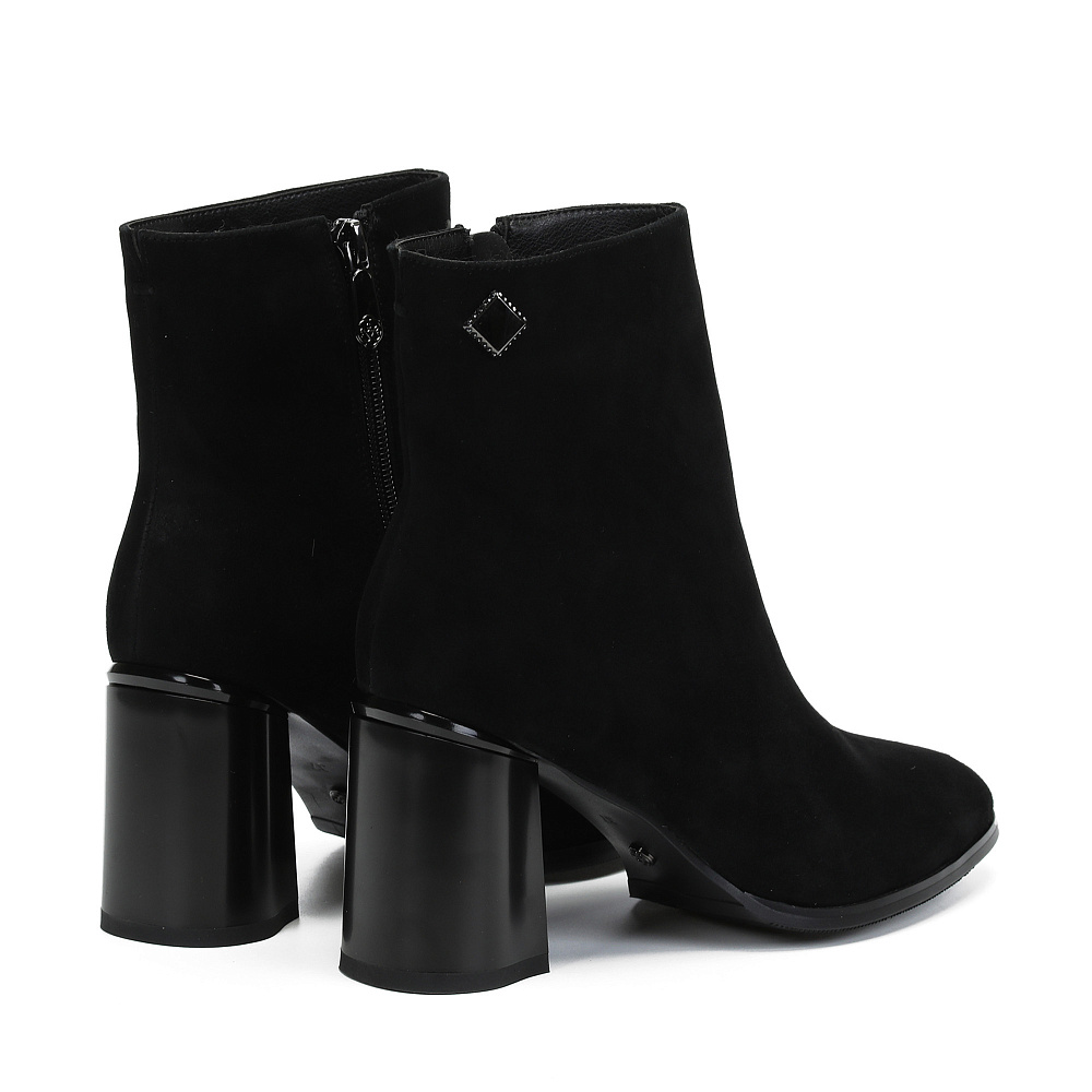 Черные зимние ботильоны из натурального велюра RESPECT PREMIUM
