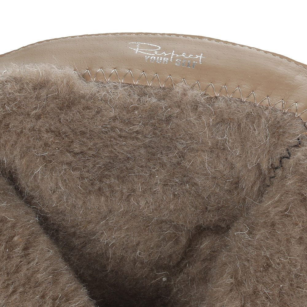 Бежевые зимние полусапоги из кожи Respect