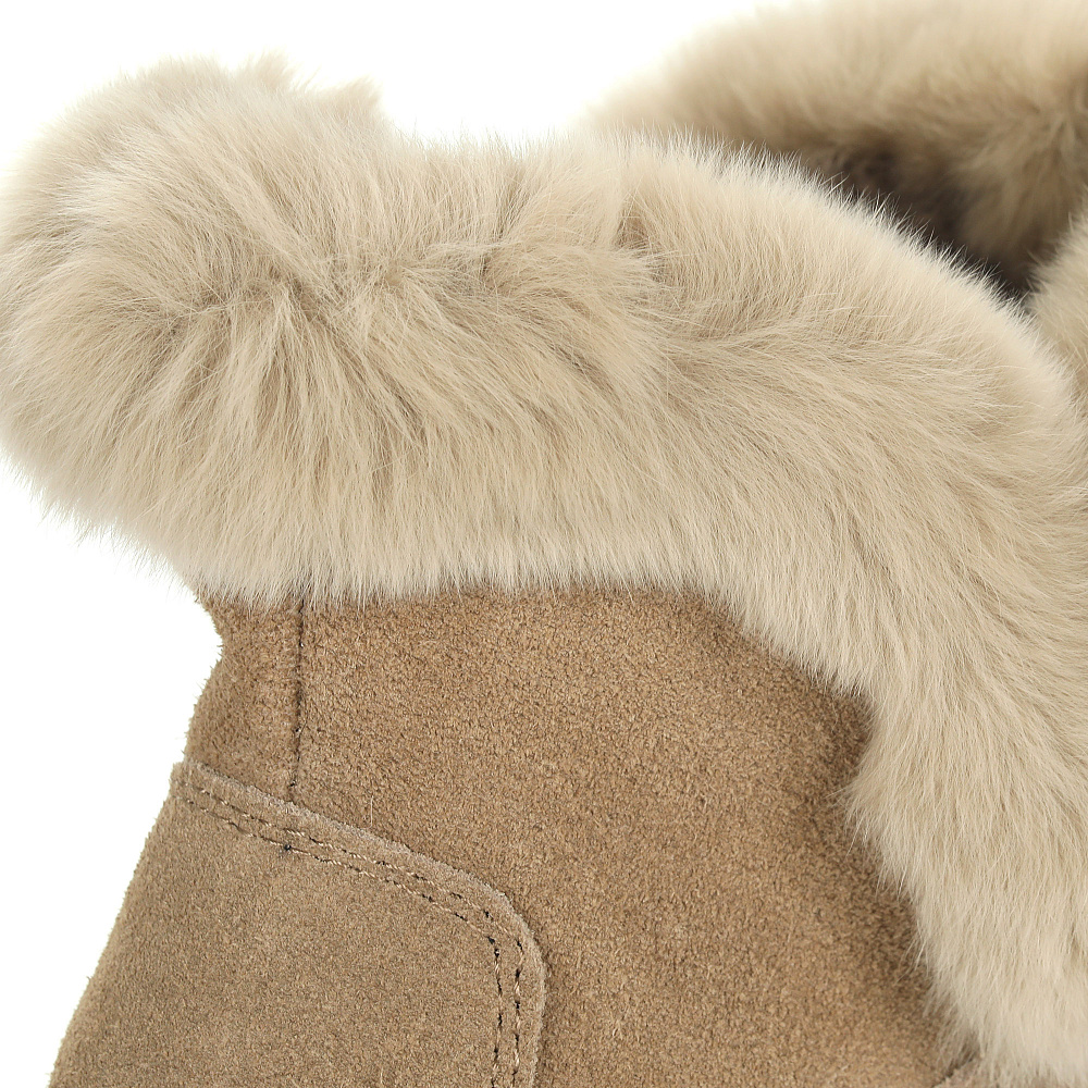 Бежевые ботинки из велюра с декоративной опушкой на подкладке из натуральной шерсти Respect