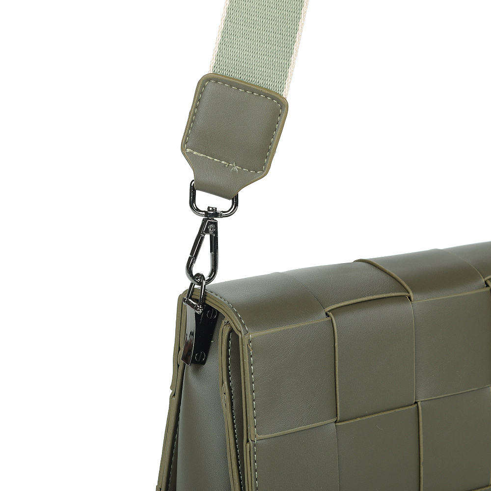 Зеленая сумка мессенджер из плетеной экокожи Respect