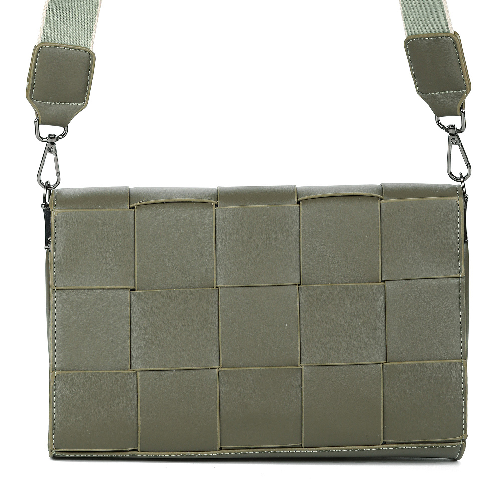 Зеленая сумка мессенджер из плетеной экокожи Respect