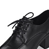 Черные закрытые туфли из кожи на шнуровке и квадратном каблуке