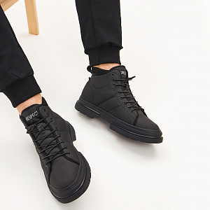 Черные спортивные ботинки из текстиля на шнуровке на подкладке из натуральной шерсти