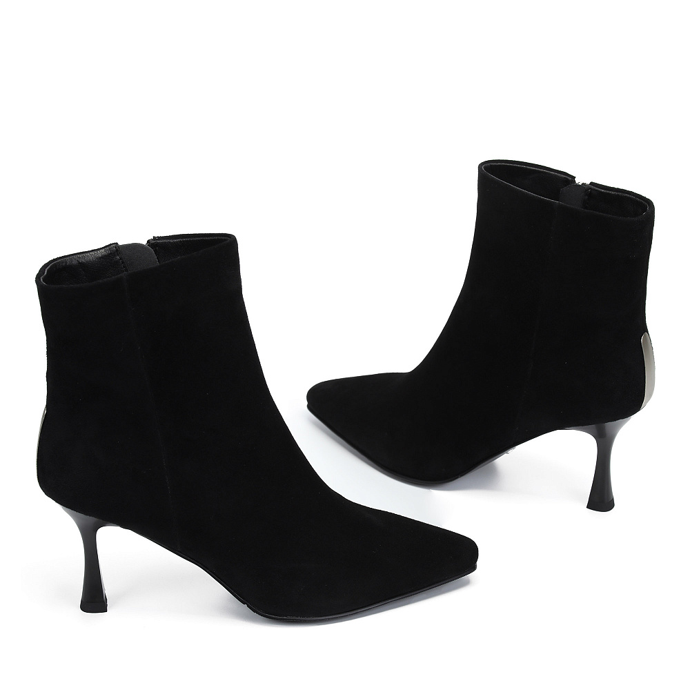 Черные ботильоны из натурального велюра RESPECT PREMIUM