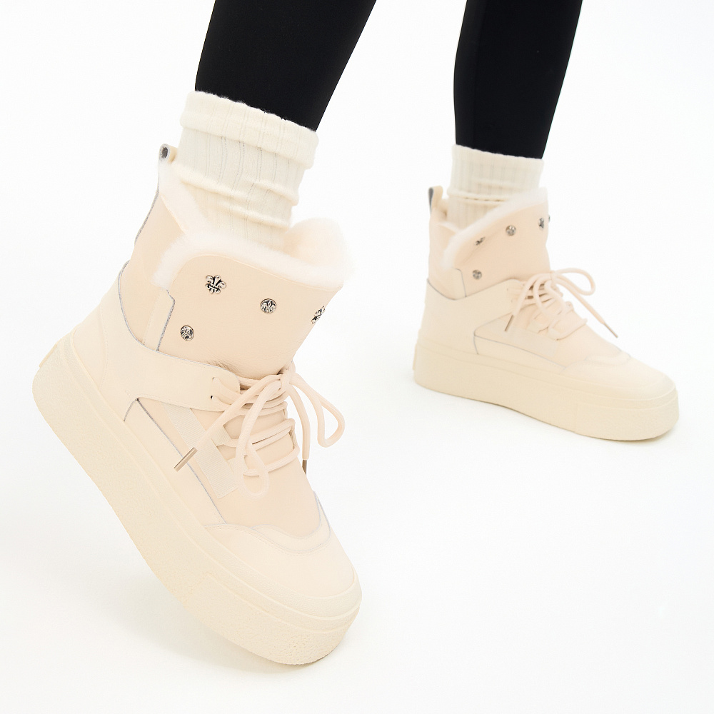 Дутики луноходы из кожи рисового цвета Respect