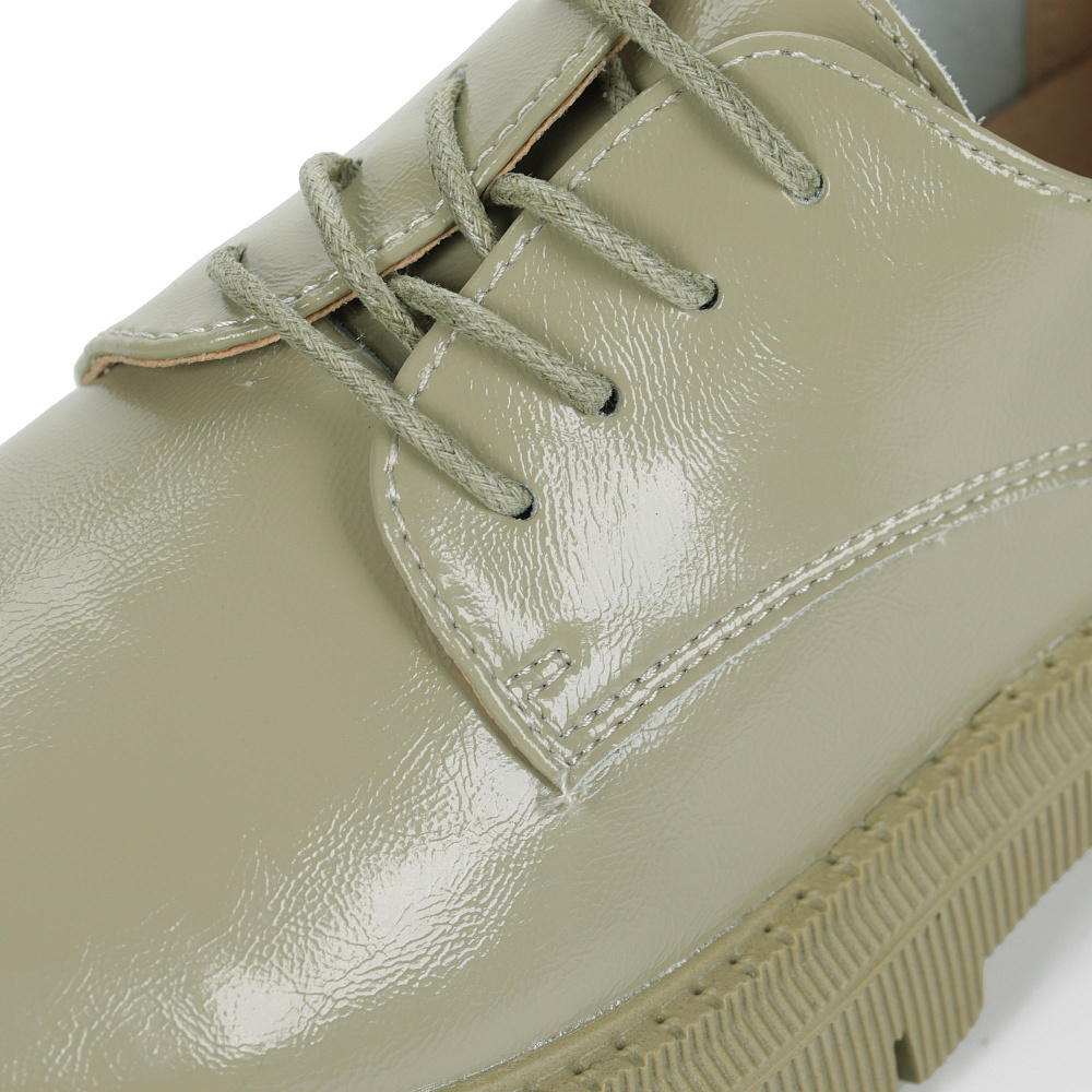 Оливковые полуботинки из композиционной кожи на подкладке из текстиля на тракторной подошве Respect