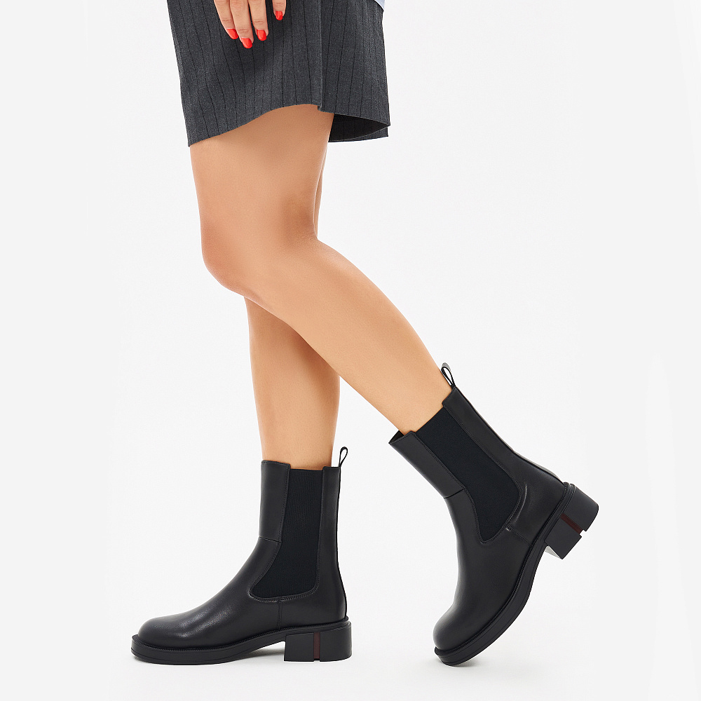 Черные полусапоги из кожи на подкладке из текстиля на утолщенной подошве Respect