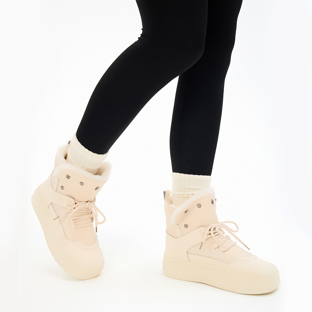 Дутики луноходы из кожи рисового цвета Respect