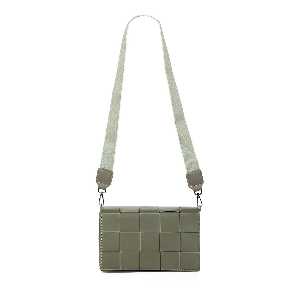 Зеленая сумка мессенджер из плетеной экокожи Respect